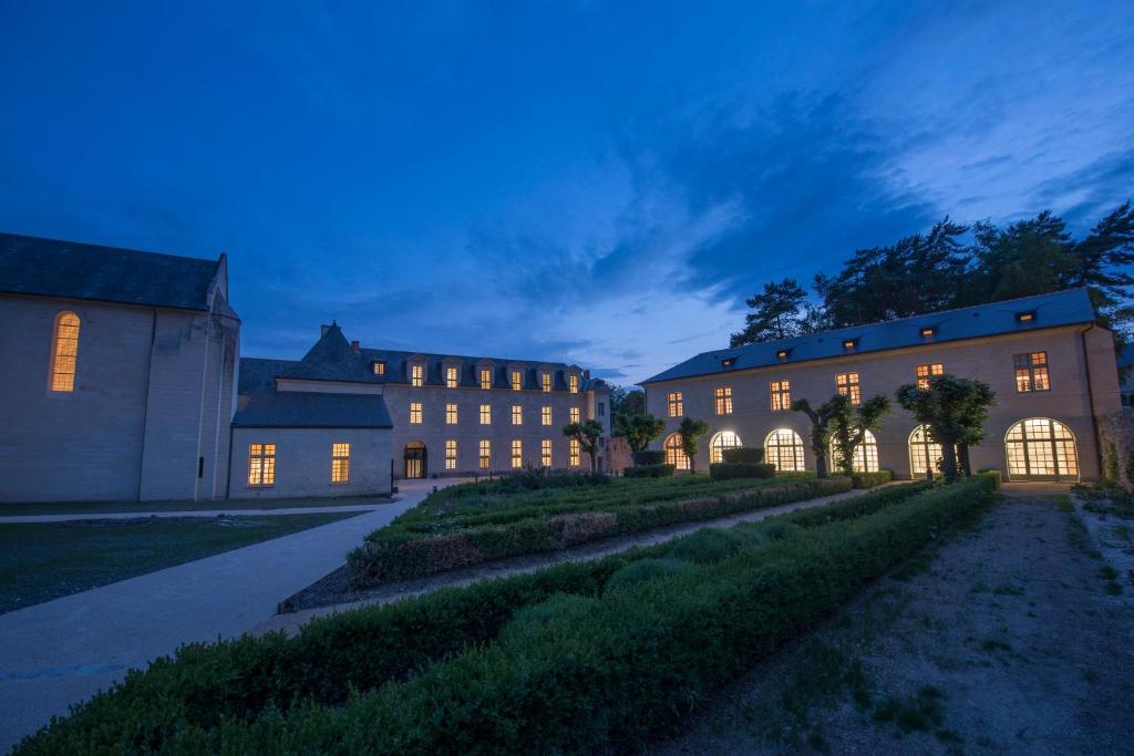 Fontevraud L'Ermitage, dans l'enceinte de l'abbaye royale.